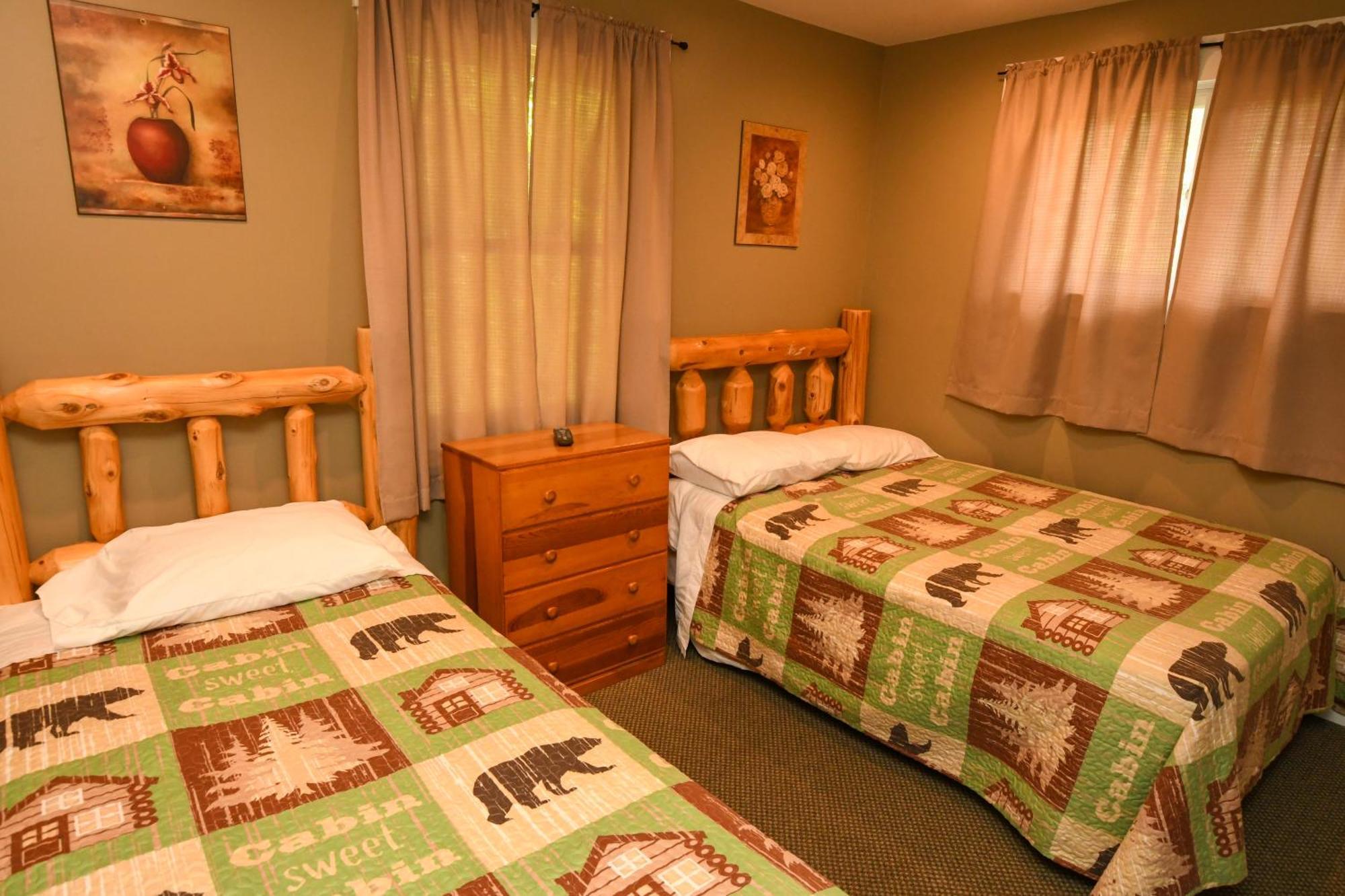 Lake George Diamond Cove Cottages, Cabins, & Hotel Εξωτερικό φωτογραφία